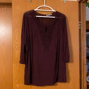 Gently used Daniel Rainn shirt